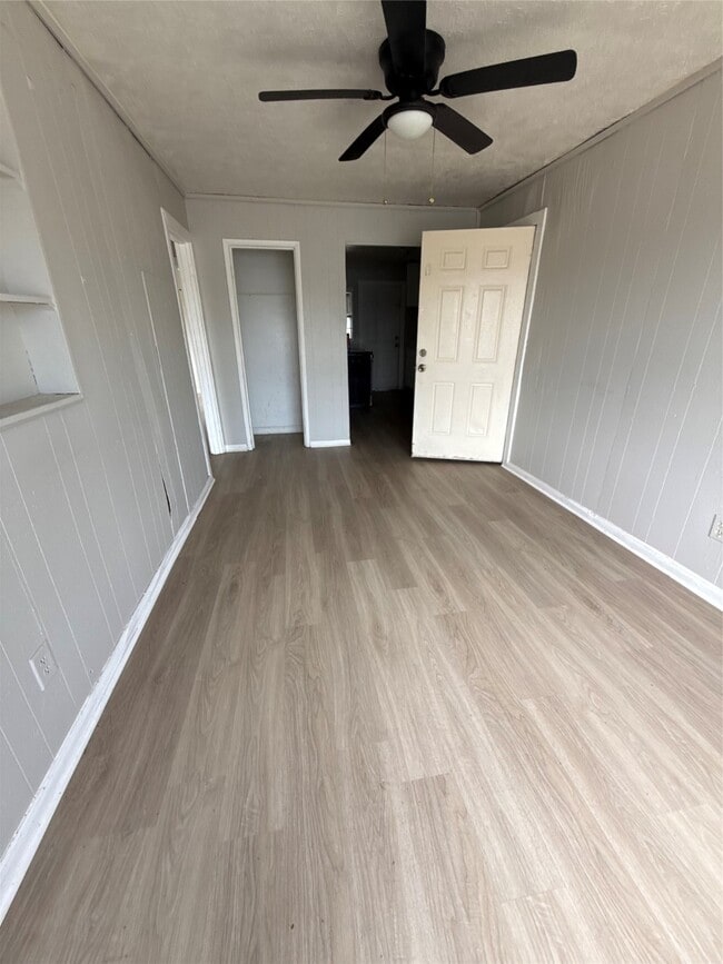 Photo - 126 W 6th St Apartamento Unidad 2
