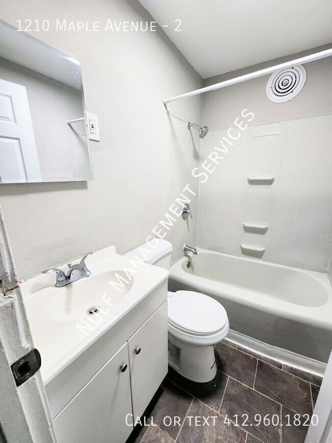 Photo - 1210 Maple Ave Unit 2