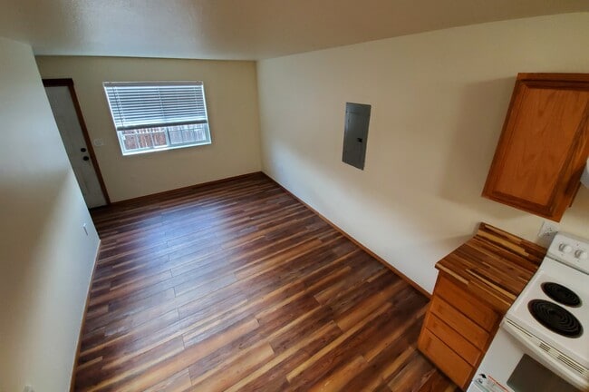 Photo - 9841 N Lombard St