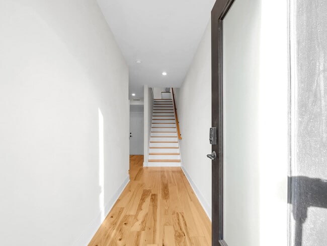 Photo - 1159 N 4th St