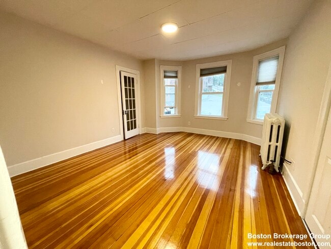 Building Photo - 22 Parker Hill Ave Unit 2 Rental