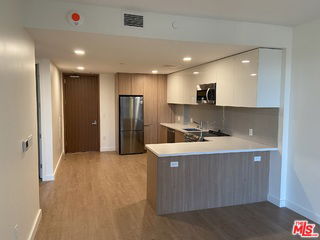 Photo - 11750 Wilshire Blvd