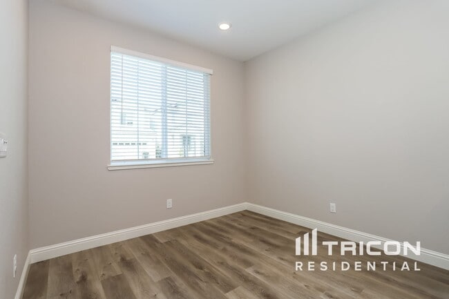 Photo - 2686 River Rd Ln
