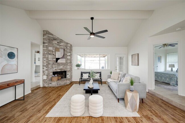 Photo - 16302 Bates Cove