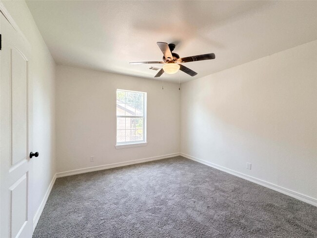 Photo - 1003 W Hart Ave