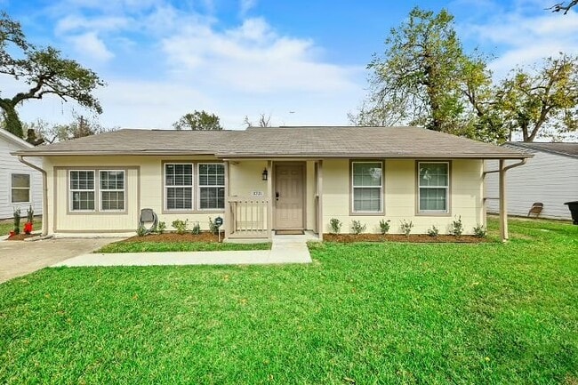 Building Photo - 3731 Zephyr St