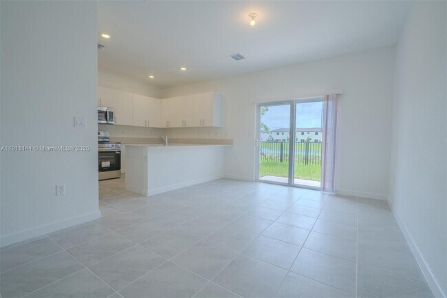 Photo - 2752 SE 26th Ave