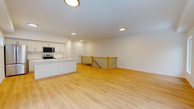Photo - GORGEOUS NEW 2 BEDROOM APARTMENTS AVAILABLE FOR APRIL Unit 21