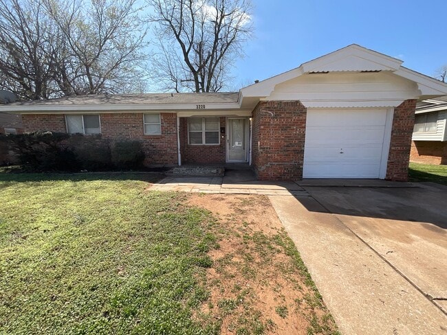 Building Photo - 3 bed, 1.5 bath, 1 car garage