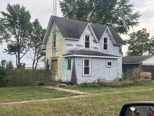 Building Photo - 209 Main St