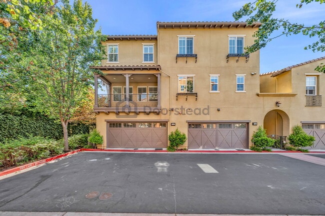 Photo - 727 Satsuma Ter Townhome