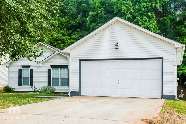 Building Photo - 2066 Chapel Creek Rd