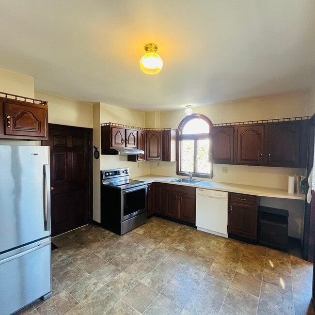 Photo - 12 Endicott St