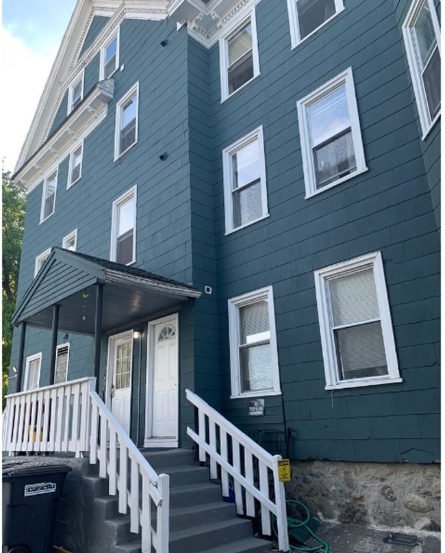 Building Photo - 72 Broadway Unit 2n Rental