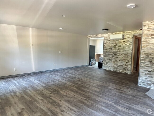 Building Photo - Charming 1BR House in Ferndale