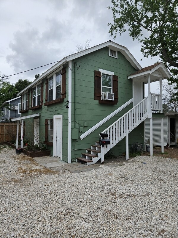 Photo - 410 Randall St