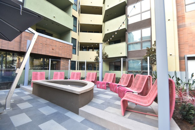 Metropolis Apartments