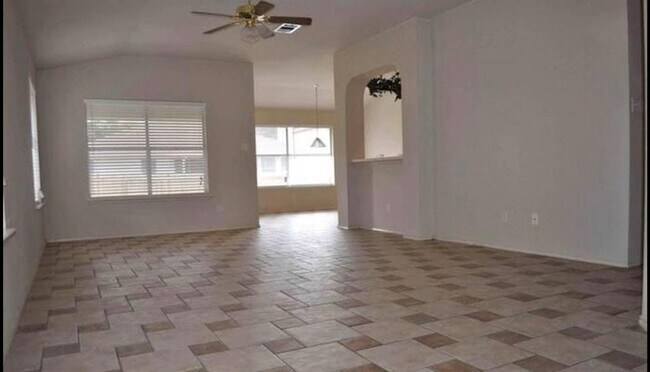 Photo - 1212 Knoll Ridge Dr