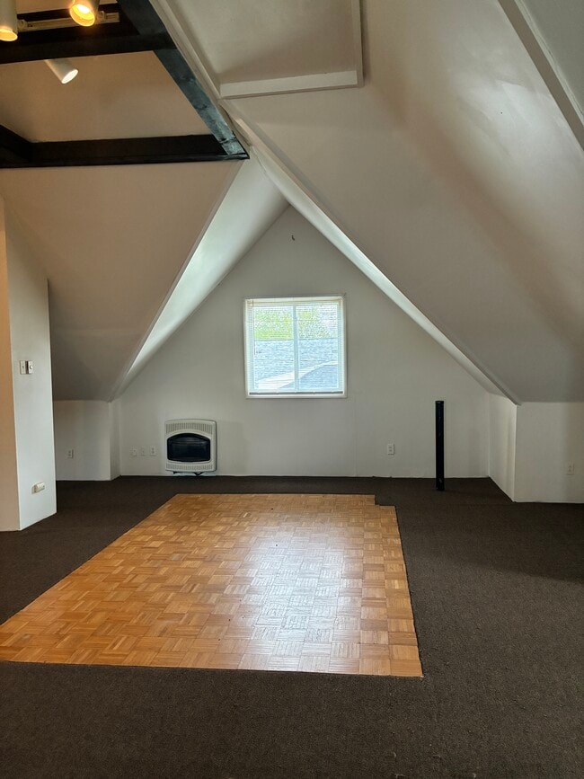 Photo - 108 E Main St