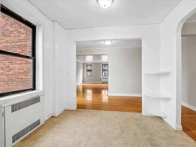Photo - 40-66 Ithaca St