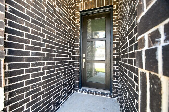 215 Springfield Terrace Dr