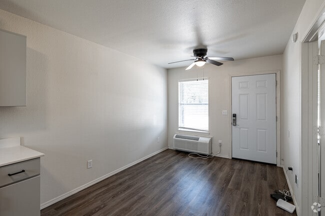 1BR, 1BA - 400SF - Living Room - 1 - The Grove on Berry