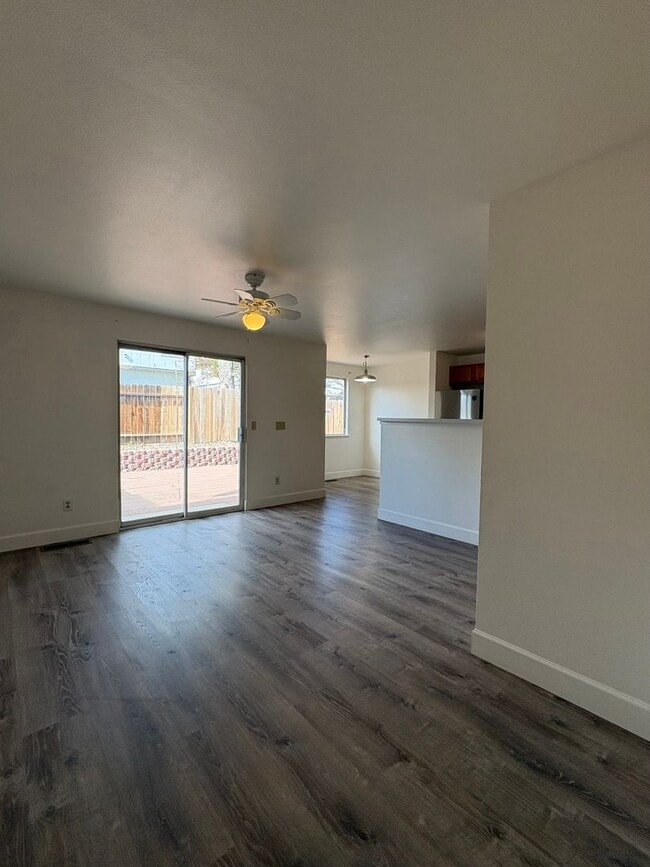 Photo - Cute newly remodeled townhouse