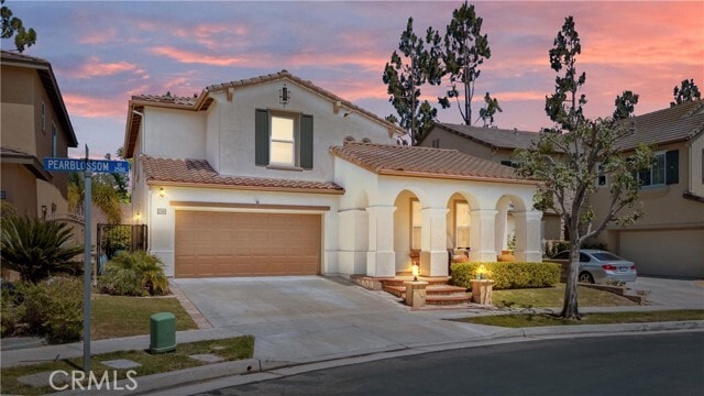 Building Photo - 2580 Pearblossom St Rental