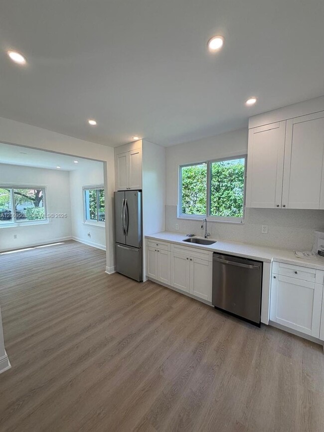 Photo - 533 Minorca Ave