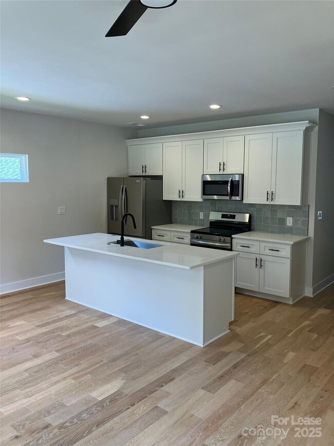 Photo - 19815 N Ferry St