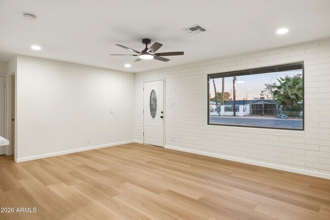 2930 E Granada Rd