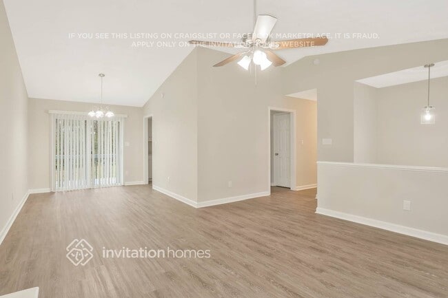 Photo - 572 Tate Creek Ct