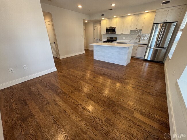 Photo - 1 Everett St Unit 202