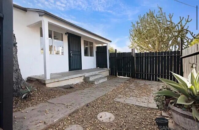 Photo - 2610 Helix St Casa