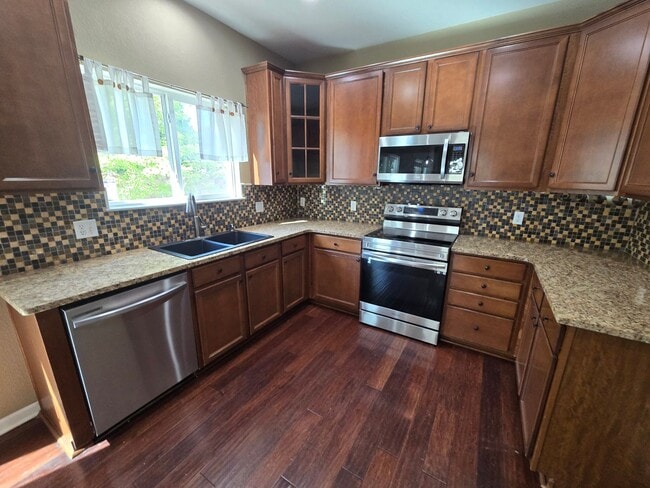 Photo - Amazing 3 bedrooms plus a loft, and 2.5 ba...