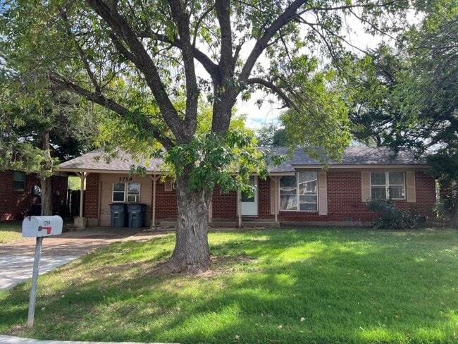 Photo - 1719 NW 48th St