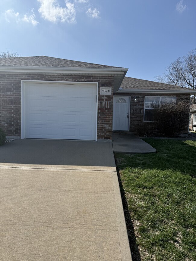 Photo - 1108 Kimmy Ln