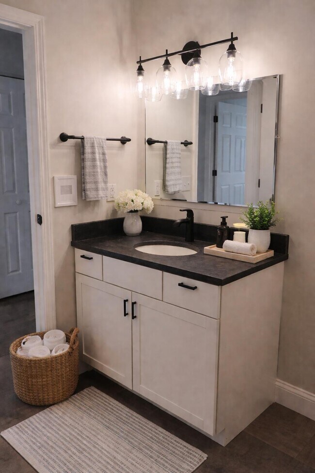 Photo - Sunnydale Acres - 2 Bed, 1 Bath - NO WAITLIST