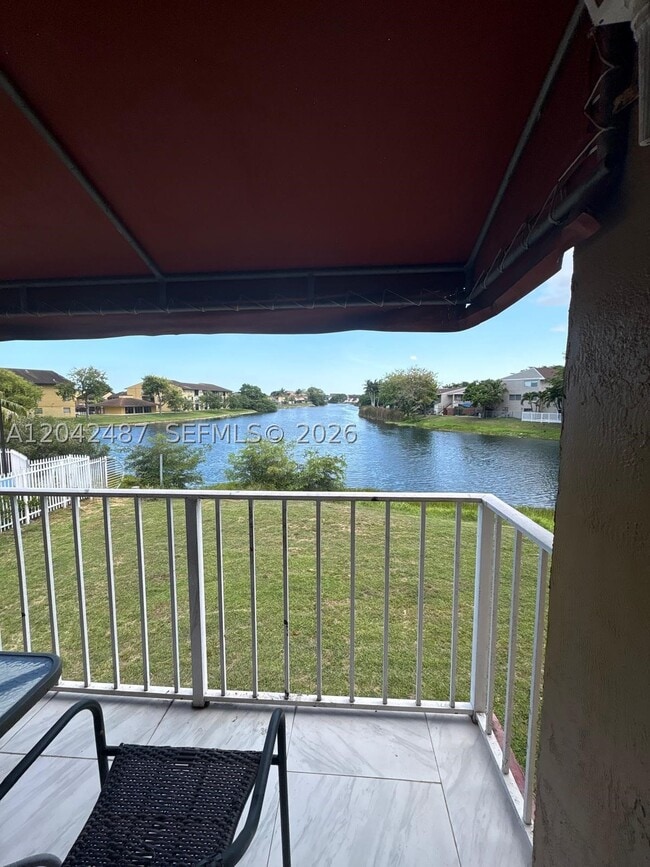 Building Photo - 15560 SW 80th St Unit K-205