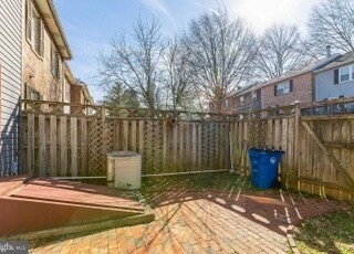 Photo - 8010 Harbor Pl