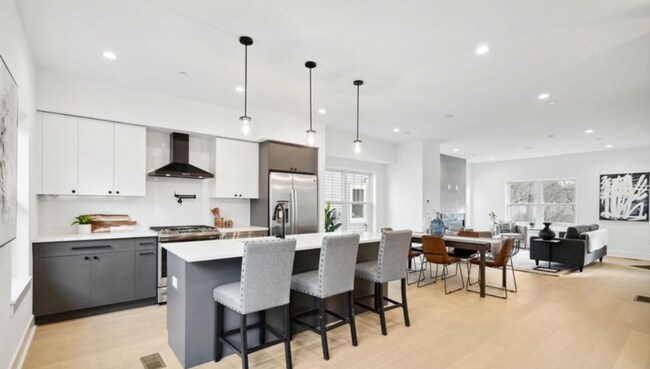 Photo - 9522 Golfview Ln