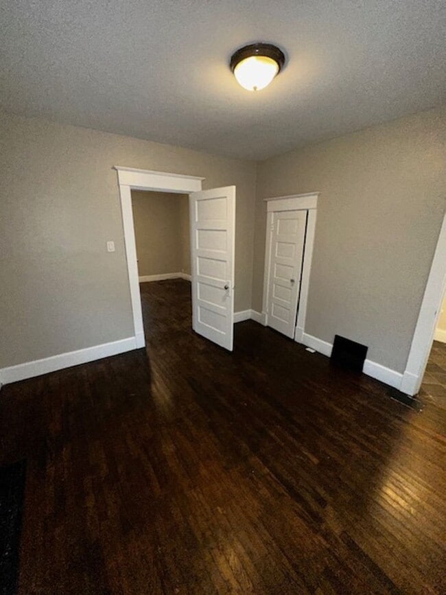 Photo - 2 bedroom 1 bath - available now!