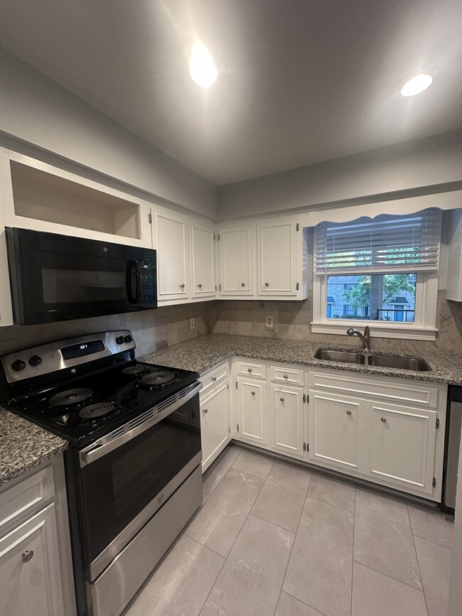 Photo - 207 Westfield Dr