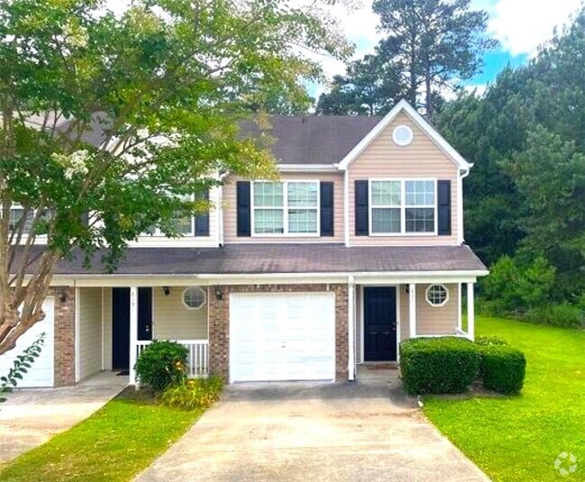 Building Photo - 6300 Hickory Ln Cir Rental