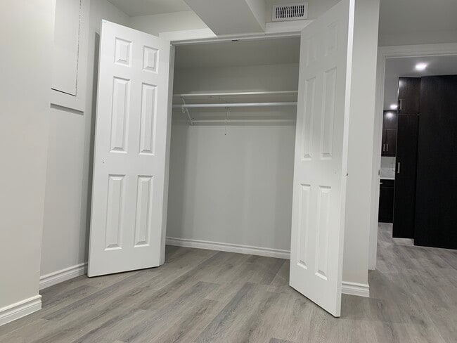 Photo - 5 Jasmine Dr