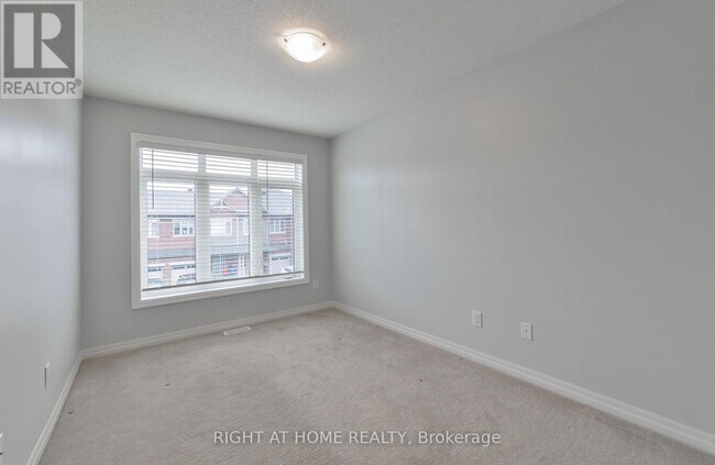 Photo - 135 Overberg Way