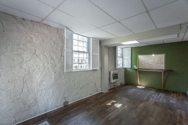 Photo - 321-325 Pine Ridge Road Unidad C