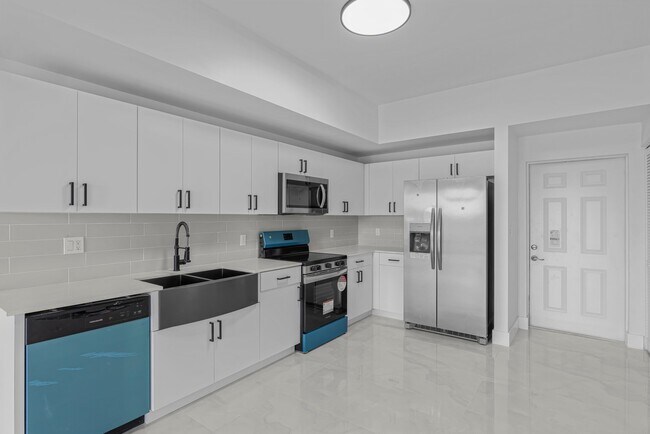 Photo - 16925 SW 100th Ave Unit B1