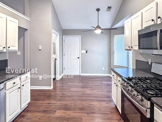 Photo - 1535 Heatherton Rd