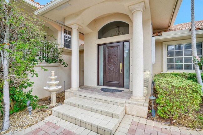 Photo - 290 Fern Dr